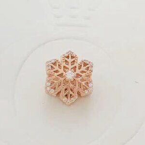 Pandora Festive Snowflake Charm Rose Gold-Plated